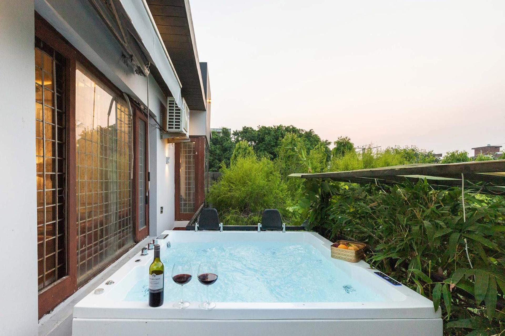 Stayvista At The Magnolia Farm With Indoor Pool & Jacuzzi Amritsar Buitenkant foto